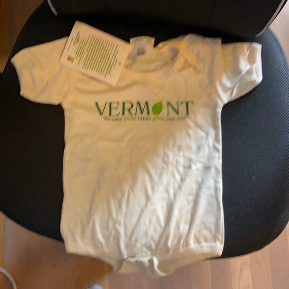 New 18m Vermont Onesie